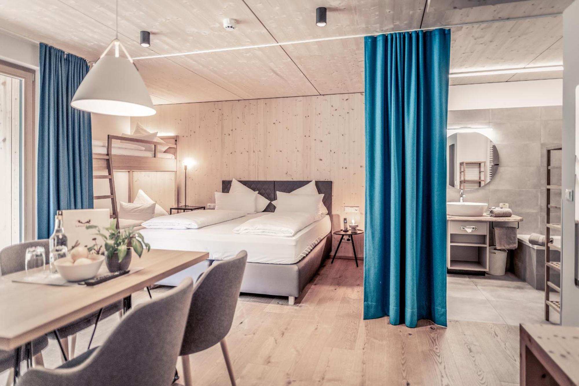Hotel Boutique Lechzeit 4*
